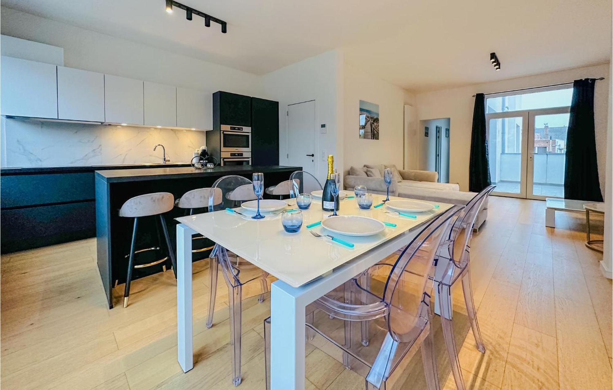 1 Bedroom In *